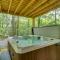 Spacious Massanutten Retreat with Hot Tub and Games - McGaheysville