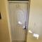 Full size 2 bedrooom 2 bath condo split