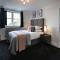 The Woden Boutique Hotel Walsall M6 J9 - 沃尔索尔