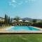 Beautiful holiday home with view over Cortona in beautiful surroundings