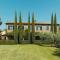 Beautiful holiday home with view over Cortona in beautiful surroundings