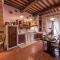 Attractive apartment in typical Tuscan style