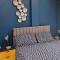 Glebe House, Private entrance, free parking on drive, Self check in, Netflix