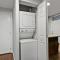 Modern & Furnished 2BR Apt with In-unit Laundry - Sunnyside 2E - شيكاغو