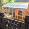 Cozy AF Tiny-House Oasis
