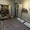 Studio Apartment in Kew