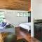2 Mi to Dtwn Pet-Friendly Austin Studio with Yard