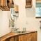2 Mi to Dtwn Pet-Friendly Austin Studio with Yard