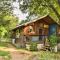 2 Mi to Dtwn Pet-Friendly Austin Studio with Yard