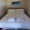 Raglan West Accommodation Units - Raglan