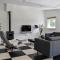 Spacious Comfort Villa Vera with hottub 6 beds plus 1 folding bed