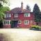 Rosemead Guest House - Claygate