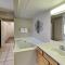 Rock-a-While Whispering Pines 214