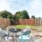 Aseda 4 BedRoom Private Parking, Game Zone -Pool table, Garden Home - Hull