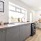 Aseda 4 BedRoom Private Parking, Game Zone -Pool table, Garden Home