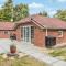 Stunning Home In Blvand With 4 Bedrooms, Sauna And Wifi - Ho