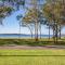 Swan Cottage Port Stephens Waterfront Solace