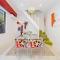Times Square Terrace - Vibrant Charm in Newys Heart