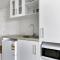 Coastal Chic in Heart of Cairns with Rooftop Pool
