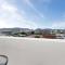 Coastal Chic in Heart of Cairns with Rooftop Pool