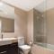 Marlin Parade Waterfront Getaway with Rooftop Pool