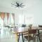 Habitat Homestay Large Semi-D House For 11-13Pax - Ipoh