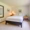 The Mountain House Windham Retreat with Hot Tub!