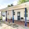 Charming Dtwn Retreat 1 Mi to Ocean Springs Beach - Ocean Springs