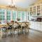 1890 CapeCod farmhouse:Charming, Private, Spacious