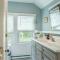 1890 CapeCod farmhouse:Charming, Private, Spacious