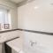 Simonside Apartment