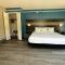 Days Inn by Wyndham San Diego Vista