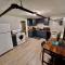 2BR Modern APT Near UChicago & Beach - شيكاغو