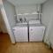 2BR Modern APT Near UChicago & Beach - شيكاغو