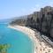 Double room, air conditioning, bathroom, in the center of Tropea Calabria n6752