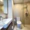 1 Bdr Sky Park corner