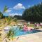 Villa spacieuse avec piscine chauffée, à coté de Sarlat - Carmensac