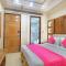 Hotel Gold Palace - 03 Mins Walk From New Delhi Railway Station