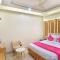 Hotel Gold Palace - 03 Mins Walk From New Delhi Railway Station