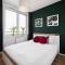 Nice Apartment - Near Sky Tower - Private Parking