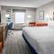 Hampton Inn & Suites at Lake Mary Colonial Townpark