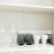 New Comfy stylish Apt in Rhodes Next to train n shopping center - Sydney