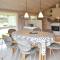 Beautiful Home In Nrre Nebel With Kitchen - Lønne Hede