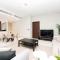 Simply Comfort Vacation Homes Rental Spacious Apts in J One Canal Views Quiet & Central