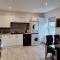Spacious, modern first floor flat near beach and ferry - 东考斯