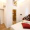 LUCY 1 bedroom and 1 apartment in a newly renovated nineteenth-century building in the historic center near the sea