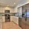 Aegean 204 - Beautiful Beach Front Second Floor Unit at the Aegean - ديستين