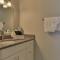 Aegean 204 - Beautiful Beach Front Second Floor Unit at the Aegean - ديستين