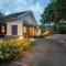 Dazzle Villa Resort