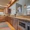 Escape Chalet - Family and Pet-friendly Steamboat Chalet